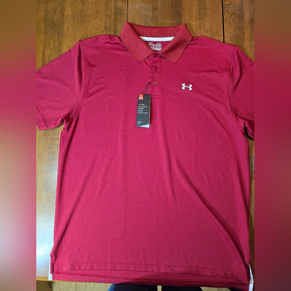 Under Armour Lightweight Burgundy Men's Polo; Loose Fitted XL